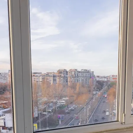Center With Skyline View *